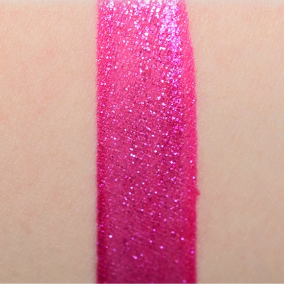 Kat Von D Everlasting Glimmer Veil Liquid Lipstick: Shockful - Picture 6 of 9